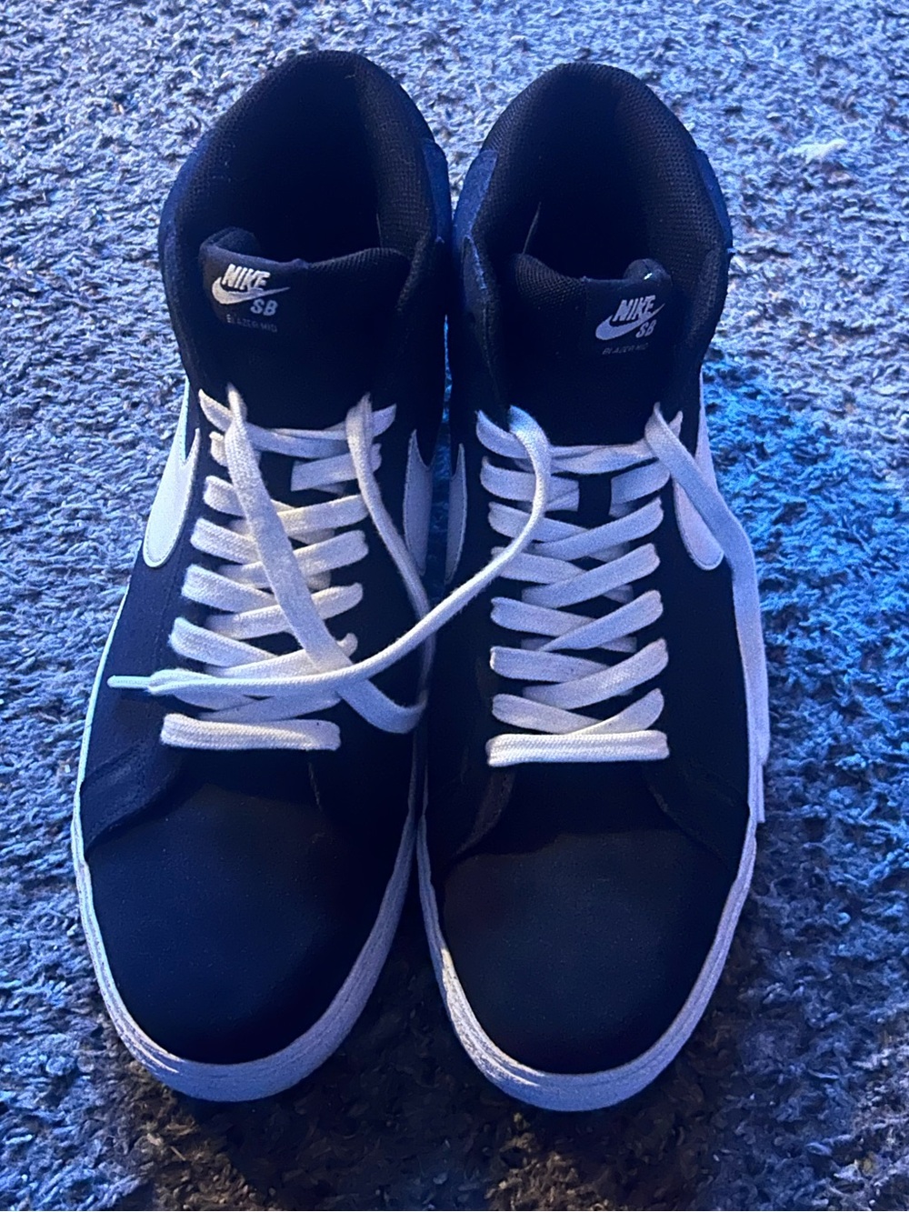 Nike SB black/white blazers